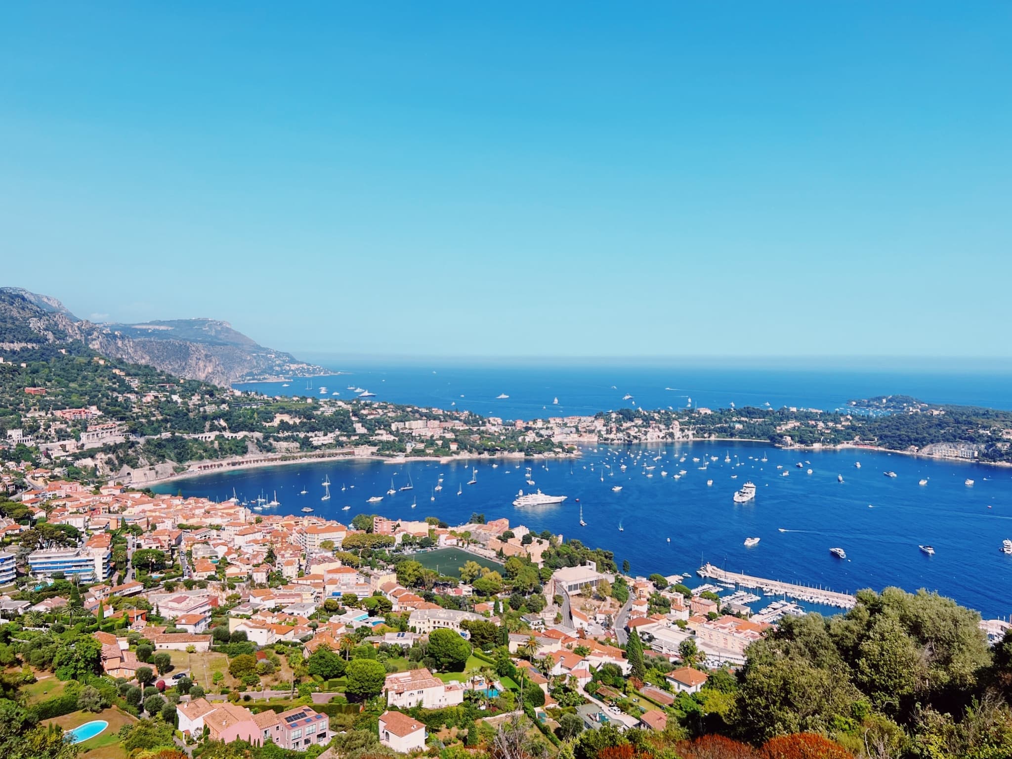 Costa mediterránea de Villefranche-sur-Mer